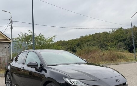 Toyota Camry, 2025 год, 3 200 000 рублей, 4 фотография