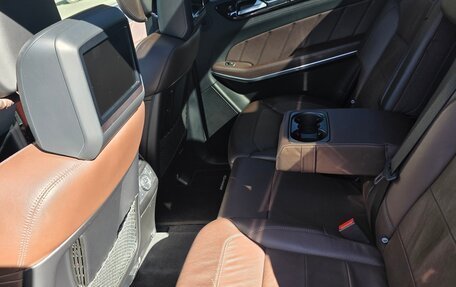 Mercedes-Benz GL-Класс, 2014 год, 3 000 000 рублей, 11 фотография
