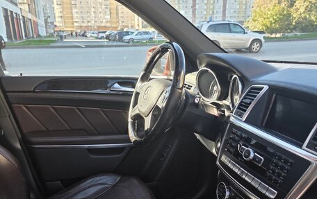 Mercedes-Benz GL-Класс, 2014 год, 3 000 000 рублей, 9 фотография
