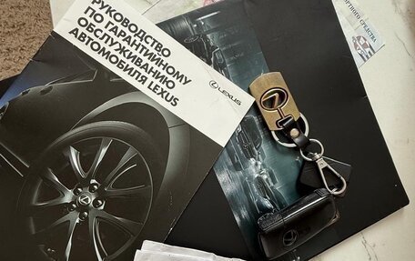 Lexus RX IV рестайлинг, 2017 год, 3 800 000 рублей, 4 фотография