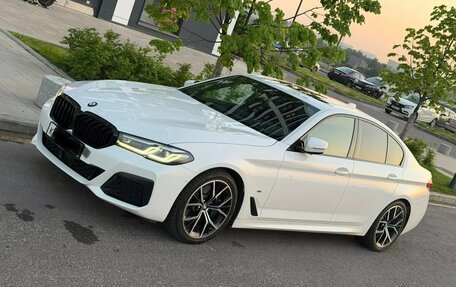 BMW 5 серия, 2020 год, 3 900 000 рублей, 2 фотография