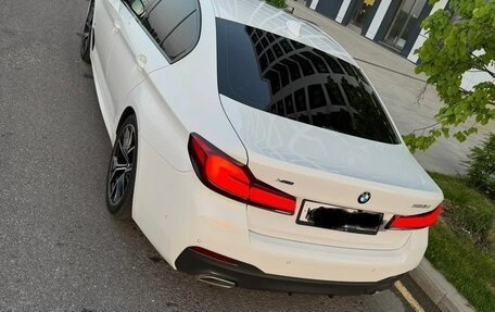 BMW 5 серия, 2020 год, 3 900 000 рублей, 3 фотография