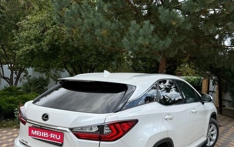 Lexus RX IV рестайлинг, 2017 год, 3 800 000 рублей, 5 фотография