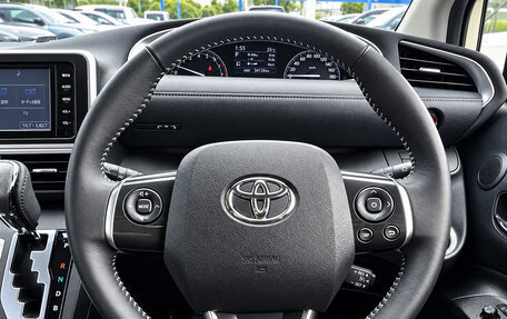Toyota Sienta II, 2022 год, 1 550 000 рублей, 8 фотография