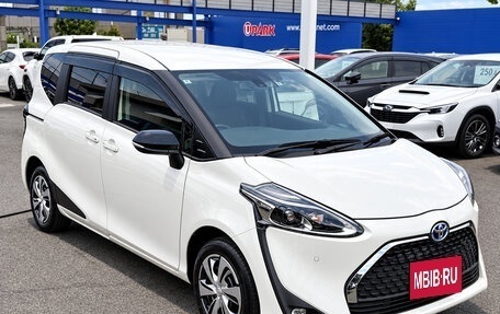 Toyota Sienta II, 2022 год, 1 550 000 рублей, 3 фотография