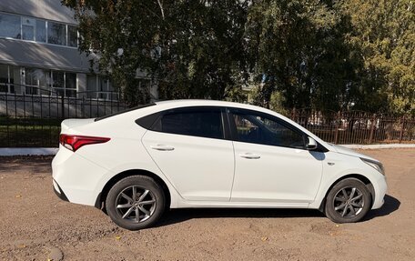 Hyundai Solaris II рестайлинг, 2017 год, 1 150 000 рублей, 7 фотография