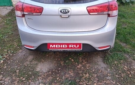 KIA Rio III рестайлинг, 2016 год, 950 000 рублей, 3 фотография
