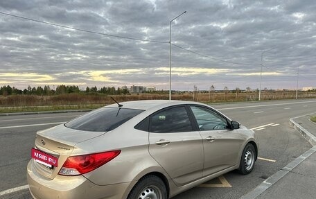 Hyundai Solaris II рестайлинг, 2011 год, 590 000 рублей, 3 фотография