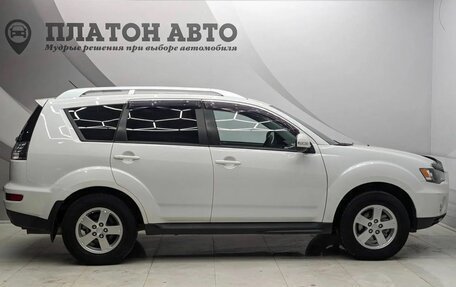 Mitsubishi Outlander III рестайлинг 3, 2010 год, 890 000 рублей, 4 фотография