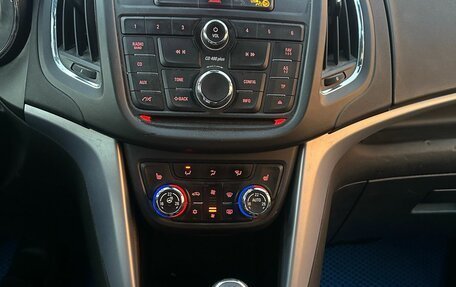 Opel Zafira C рестайлинг, 2013 год, 769 000 рублей, 7 фотография