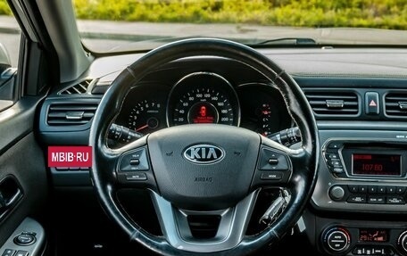KIA Rio III рестайлинг, 2013 год, 800 000 рублей, 16 фотография