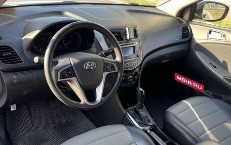 Hyundai Solaris II рестайлинг, 2014 год, 1 100 000 рублей, 10 фотография