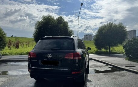 Volkswagen Touareg III, 2011 год, 2 750 000 рублей, 3 фотография