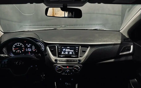 Hyundai Solaris II рестайлинг, 2019 год, 1 291 000 рублей, 10 фотография