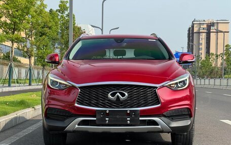 Infiniti QX30, 2019 год, 1 420 000 рублей, 2 фотография