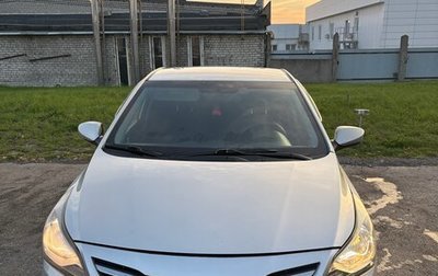 Hyundai Solaris II рестайлинг, 2014 год, 700 000 рублей, 1 фотография
