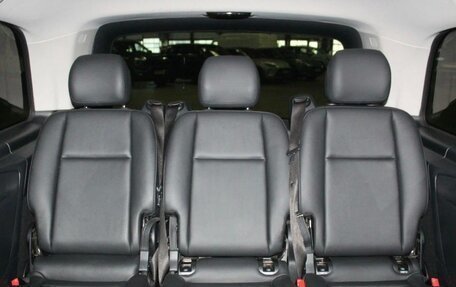 Mercedes-Benz Vito, 2019 год, 4 500 000 рублей, 17 фотография