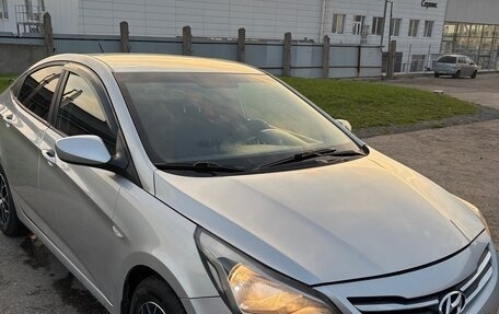Hyundai Solaris II рестайлинг, 2014 год, 700 000 рублей, 3 фотография