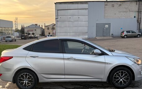 Hyundai Solaris II рестайлинг, 2014 год, 700 000 рублей, 5 фотография