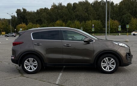 KIA Sportage IV рестайлинг, 2018 год, 2 000 000 рублей, 2 фотография