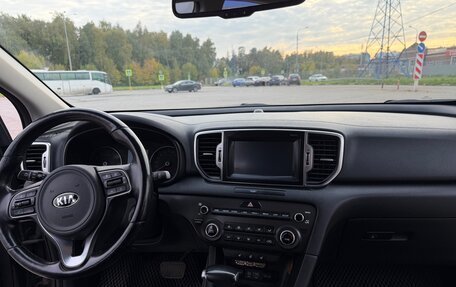 KIA Sportage IV рестайлинг, 2018 год, 2 000 000 рублей, 10 фотография