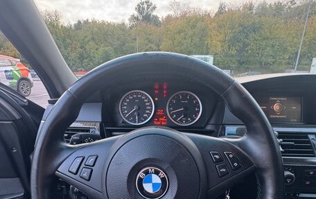 BMW 5 серия, 2004 год, 1 150 000 рублей, 16 фотография