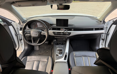 Audi A4, 2017 год, 1 599 000 рублей, 9 фотография