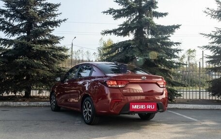 KIA Rio IV, 2018 год, 1 285 000 рублей, 2 фотография