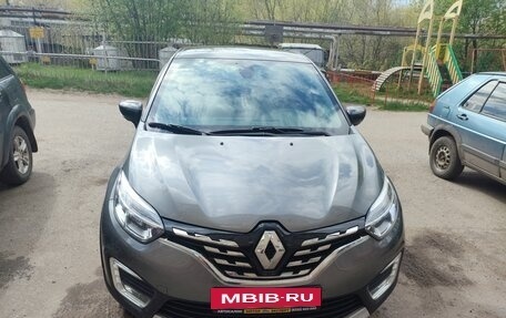 Renault Kaptur I рестайлинг, 2020 год, 1 750 000 рублей, 4 фотография