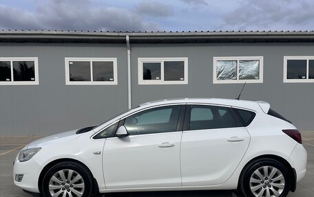Opel Astra J, 2011 год, 940 000 рублей, 3 фотография