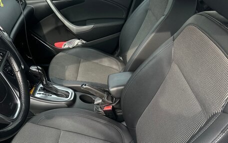 Opel Astra J, 2011 год, 940 000 рублей, 12 фотография