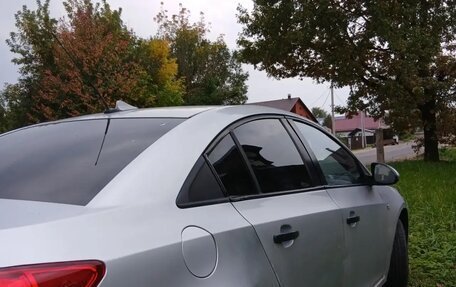 Chevrolet Cruze II, 2009 год, 420 000 рублей, 3 фотография