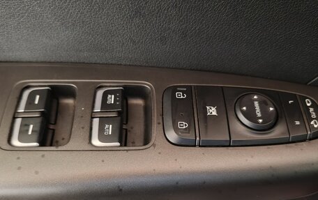 KIA Sportage IV рестайлинг, 2019 год, 2 670 000 рублей, 17 фотография