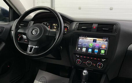 Volkswagen Jetta VI, 2012 год, 1 099 000 рублей, 11 фотография
