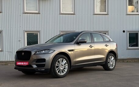 Jaguar F-Pace, 2017 год, 2 750 000 рублей, 3 фотография