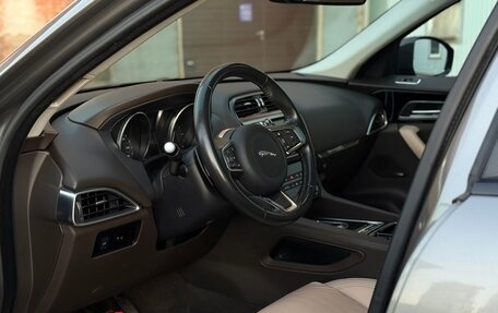 Jaguar F-Pace, 2017 год, 2 750 000 рублей, 11 фотография
