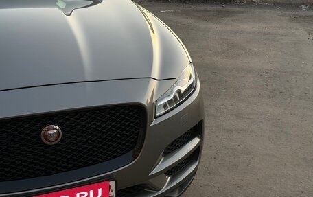 Jaguar F-Pace, 2017 год, 2 750 000 рублей, 10 фотография