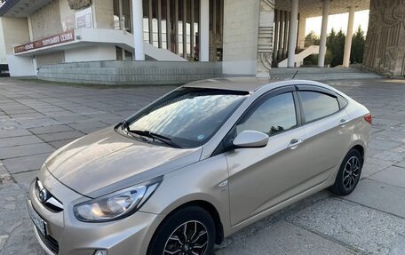 Hyundai Solaris II рестайлинг, 2014 год, 940 000 рублей, 14 фотография