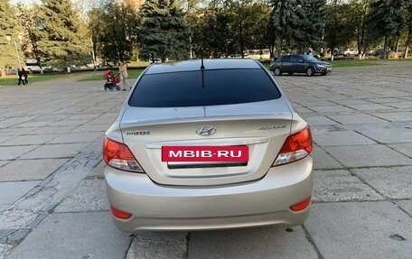 Hyundai Solaris II рестайлинг, 2014 год, 940 000 рублей, 13 фотография