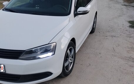Volkswagen Jetta VI, 2012 год, 860 000 рублей, 1 фотография