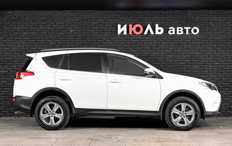 Toyota RAV4, 2015 год, 10 фотография