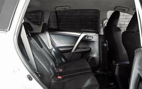 Toyota RAV4, 2015 год, 19 фотография