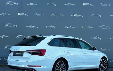 Skoda Superb III рестайлинг, 2020 год, 3 698 500 рублей, 2 фотография