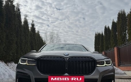 BMW 7 серия, 2019 год, 4 950 000 рублей, 10 фотография