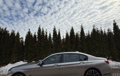 BMW 7 серия, 2019 год, 4 950 000 рублей, 15 фотография