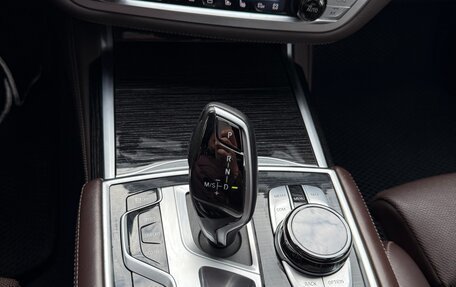 BMW 7 серия, 2019 год, 4 950 000 рублей, 17 фотография