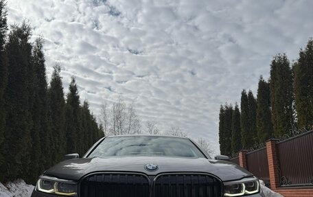 BMW 7 серия, 2019 год, 4 950 000 рублей, 27 фотография