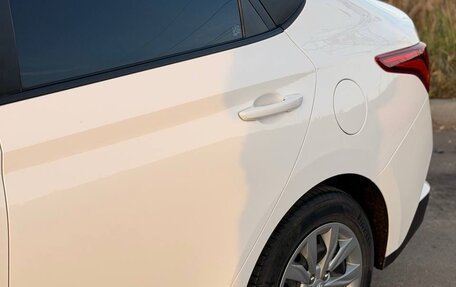 Hyundai Solaris II рестайлинг, 2022 год, 1 750 000 рублей, 5 фотография