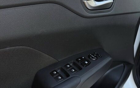 Hyundai Solaris II рестайлинг, 2022 год, 1 750 000 рублей, 12 фотография