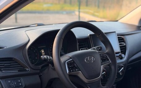 Hyundai Solaris II рестайлинг, 2022 год, 1 750 000 рублей, 8 фотография